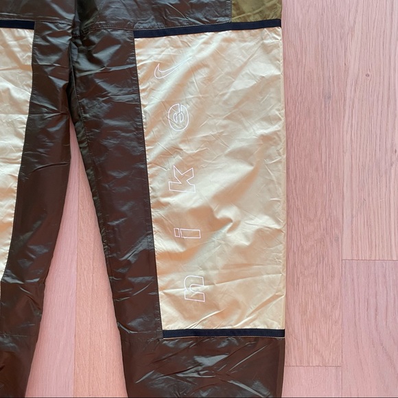 Nike Sportswear Women’s Archive Woven Pants in Olive/Light Green - Picture 3 of 12